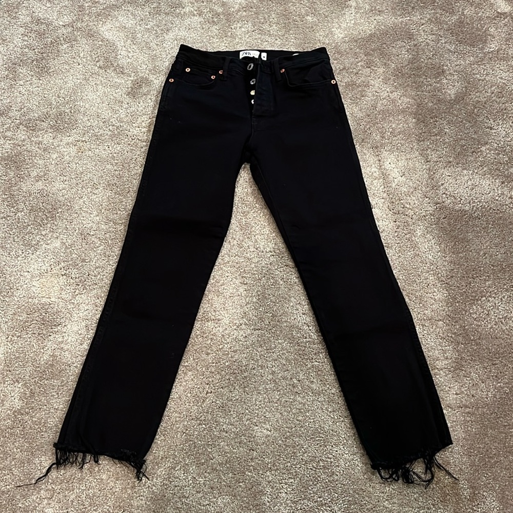 Zara “The 90’s Full Length” cut off Jeans